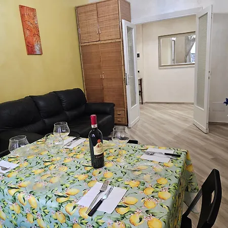 דירה Mary House *