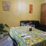 Mary House Apartmán